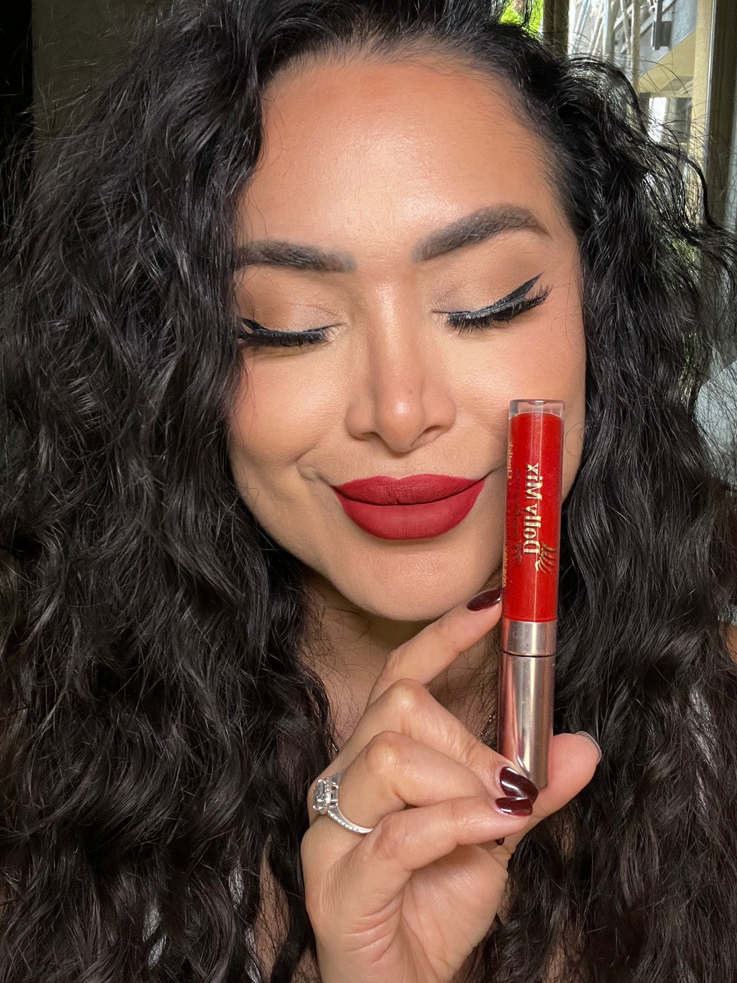 Queen long lasting liquid lipstick