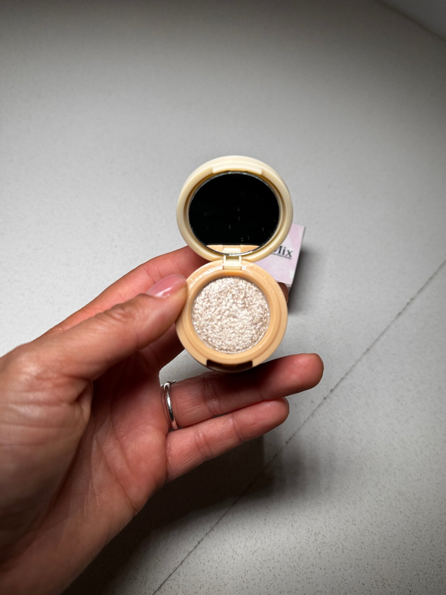 Eyeshadow Travel friendly